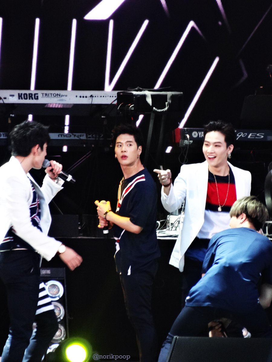 ChiefMeow's tweet photo. 150522 #KTMF2015 #갓세븐 #GOT7 #JacksonWang #임재범
http://t.co/lKlASXKNh2
http://t.co/31iHM77Opz http://t.co/e4M8VkBxUb