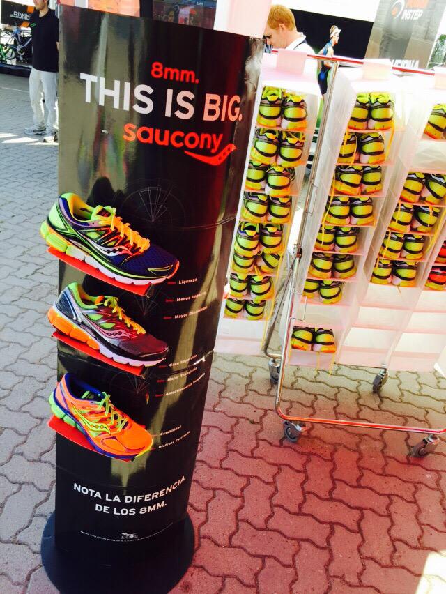 SauconySpain's tweet photo. Todo listo para que pruebes las #TriumphISO en la Feria @esportissim situada en el @canalolimpiccat. Pásate! http://t.co/cHLBc4NeuN