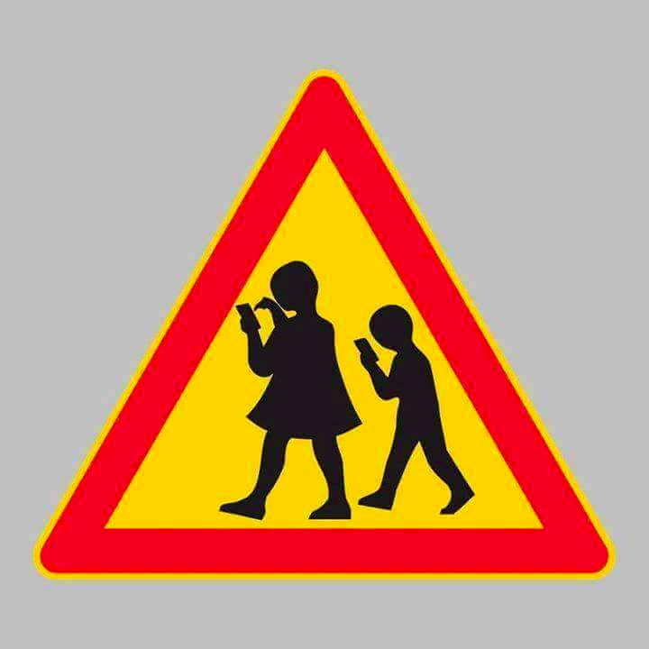 oilinki's tweet photo. New version of warning sign. http://t.co/g34xYj7T5g