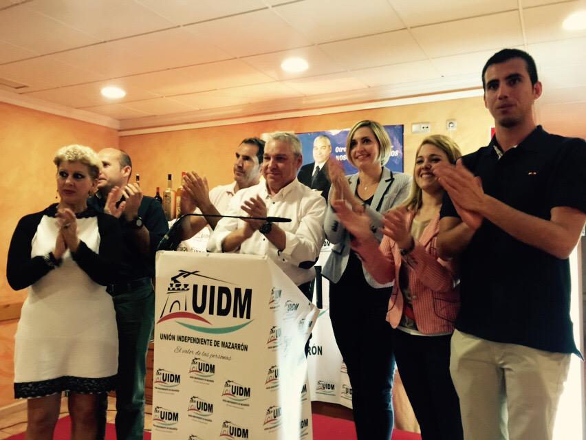 Primer mitin, primer éxito. Seguimos sumando fuerzas y apoyos. Gracias a todos los que lo hacéis posible.<a href="/UIDMAZARRON/">Unión Independiente de Mazarrón</a>