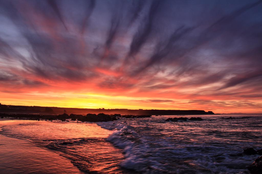 angusjohnscott's tweet photo. Sample of Cullen sunsets from a few weeks back. #Moray always delivers!! http://t.co/Hx3tAKLIzG