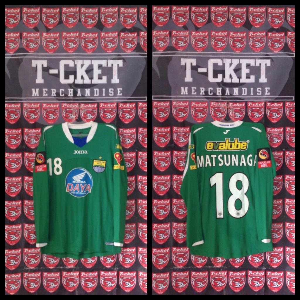 TcketMerch_'s tweet photo. #LTMO ada Persib Bandung Third 10/11 | Size L | NNS & Patch sebut aja remake, drpd Fitnah | Mulus "Like New" 😁 http://t.co/2c30MJM39q