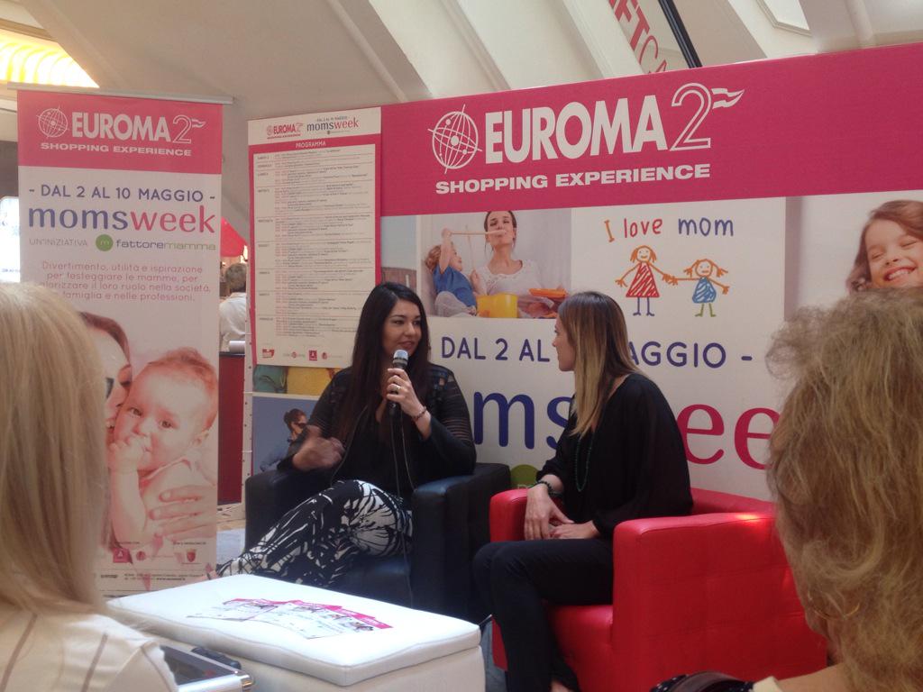 fedequaranta's tweet photo. @ElisaDospina é ospite della #momsweek e ci svela i segreti su come valorizzare il corpo di ogni donna #euroma2 http://t.co/YdxMnHpQ9b