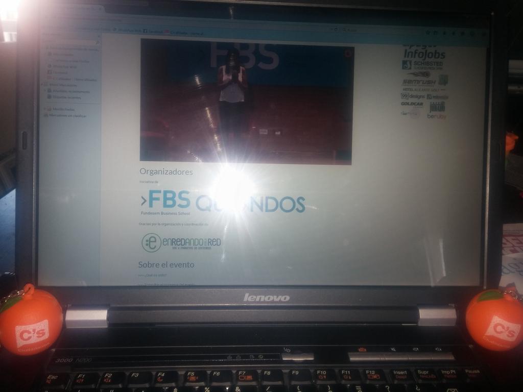 gigauz's tweet photo. Mientras mis compañeros en Mercadillo Teulada. Yo participando en #quondosrecord para ALICANTE http://t.co/6cyx2LzmbV