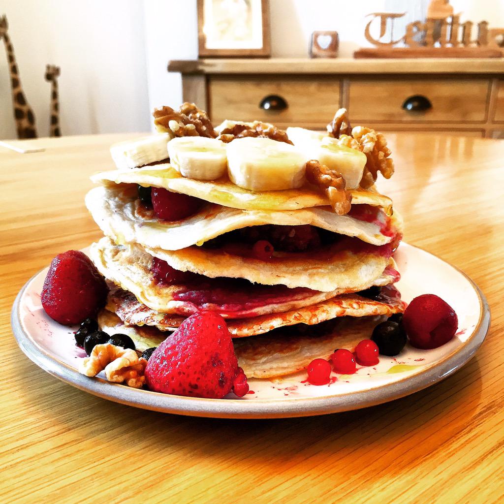 steffcharles's tweet photo. @GoNutritionUK I put the protein pancake mix to good use this morning!! #gains #STACKED 💪😝 http://t.co/dvse0RhUj1