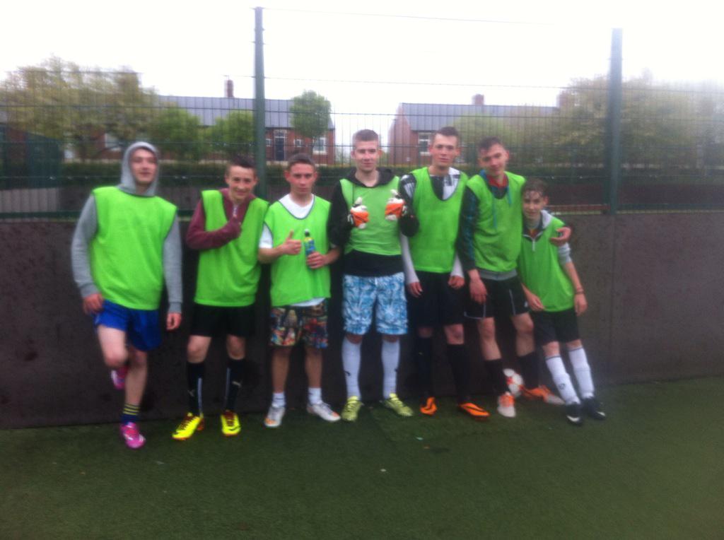 AgingBull73's tweet photo. 3rd time lucky lads well done winning tournament last night #theparks #nufckicks #retaintitle @carlchater @Nufc_KICKS http://t.co/kb7VTrQX2W