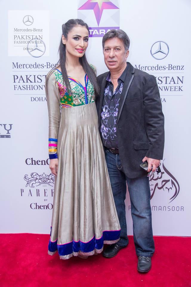 ImranKureishi's tweet photo. Red carpet Mercedes Benz Pakistan fashion week Doha #PFWDOHA #fashionweek @Diffthinking2 @SajidSid83 http://t.co/NR1Xzy4S2R