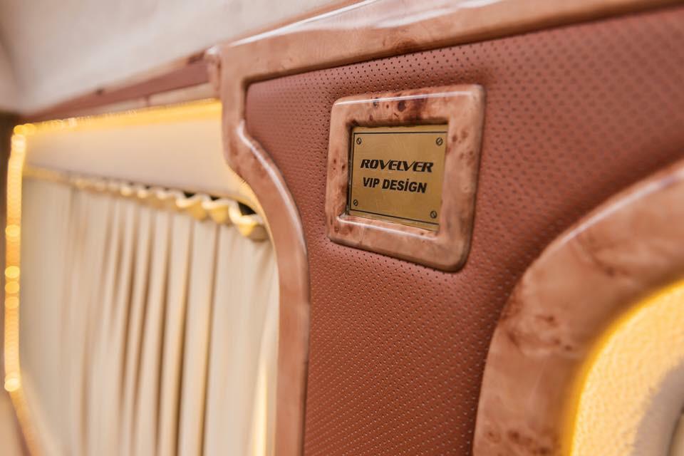 RovelverVip's tweet photo. #rovelver #vipdesign #vipautodesign #luxus #istanbul #turkey #germany #duisburg #business #apple http://t.co/F2OHOjWWuq
