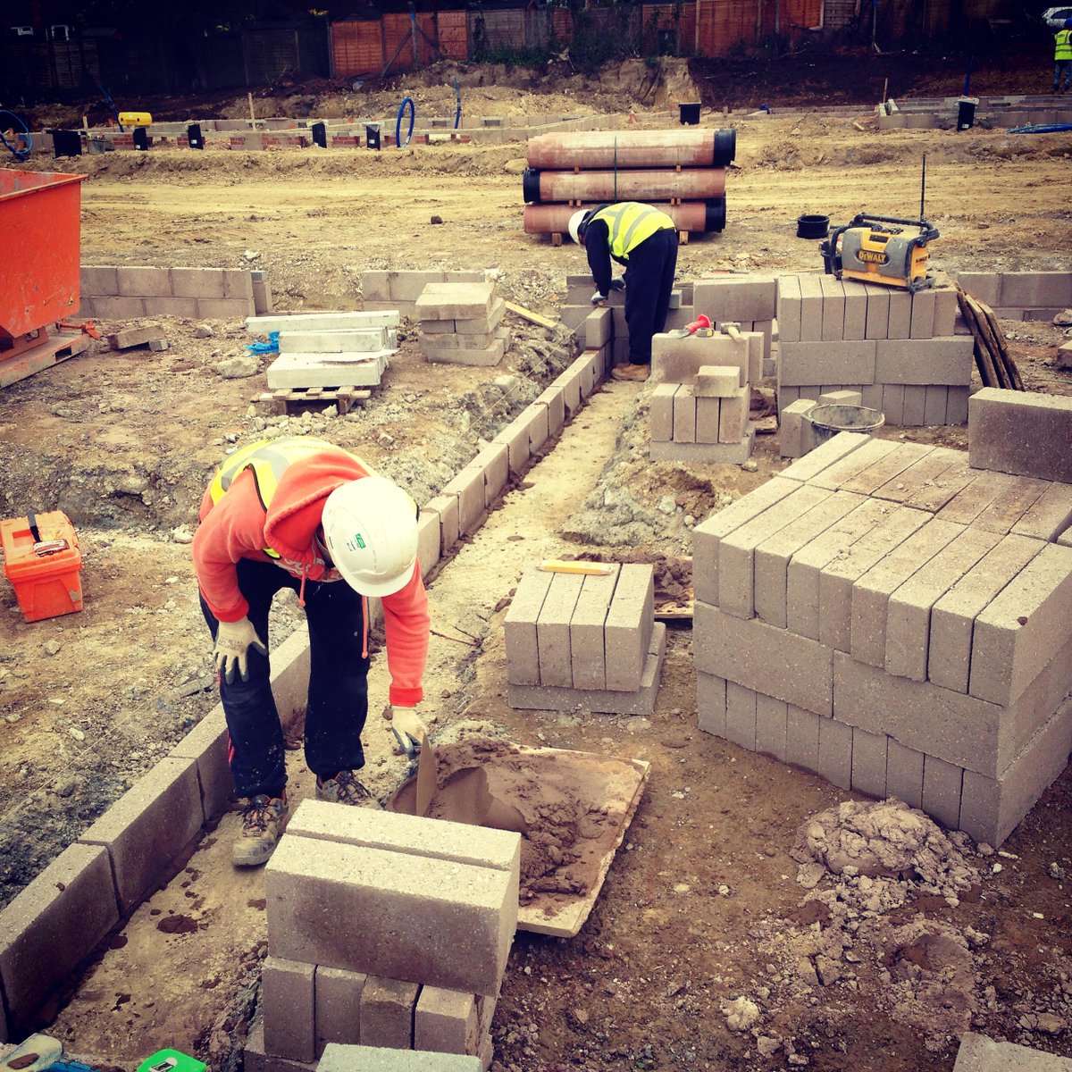 ljcontractors's tweet photo. few pics of site
#foundations #brickwork #ljbrickwork #bricklayers #ljcontractors  #housing #building #dreamteam http://t.co/zCl2kcRTBd