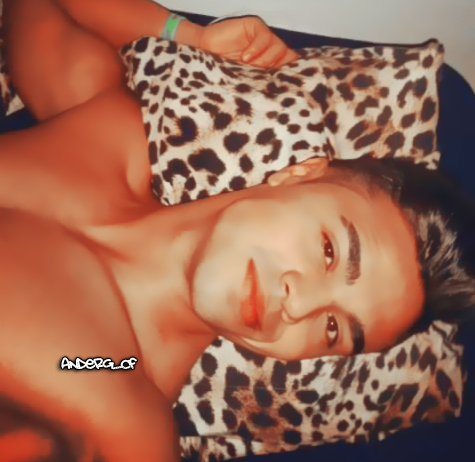 AnderG_CF's tweet photo. Buenos Días @AgAnder7 a por el Sábado con una de tus sonrisas brillosa 💋 PD: por lo que veo estas genial y me alegro💞 http://t.co/kdXveqBr8T