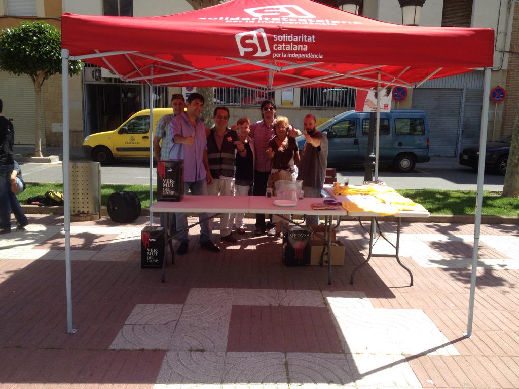 SICambrils's tweet photo. #aradigues_sicambrils  vermuth  i gralles al barri de l'estacio @marrocacambrils @jordi_laboria @GavaldaMarc http://t.co/9xjfXyThN8