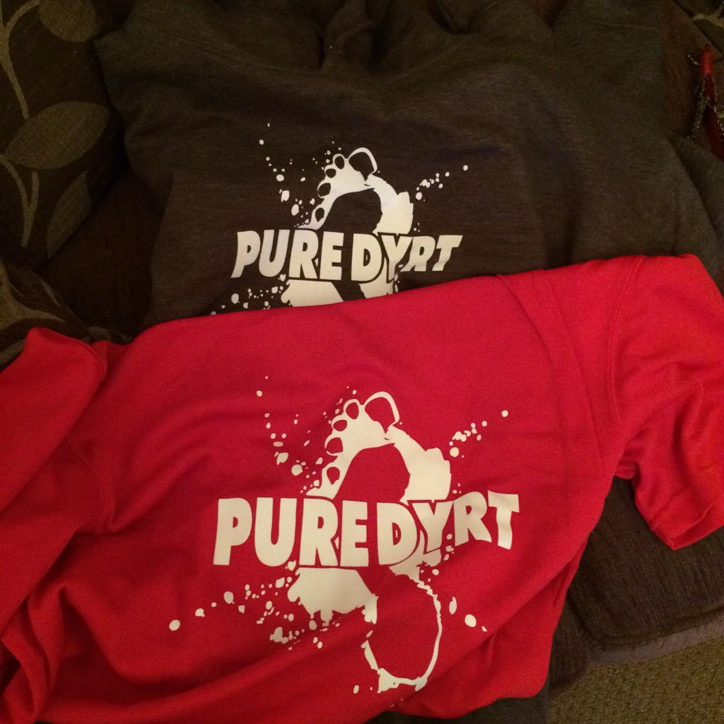 zepalm's tweet image. Leeds 1/2 marathon tomorrow, time to wear my new running top! #DYRT #LeedsHalfMarathon #runchat