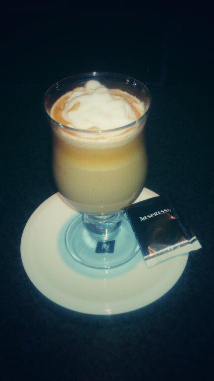 jairobueno6's tweet photo. Vaya cafés me prepara @jorgemadro http://t.co/a9aMbUHUFK