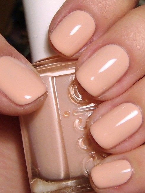 soinfashion's tweet photo. We are loving peach nails at the moment... #SoinFashion http://t.co/7g2EZY1WvB