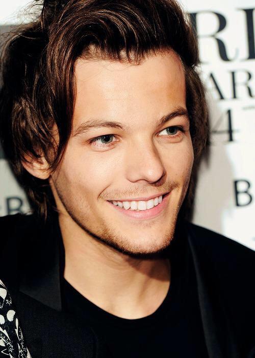 nlhlz_1dpic's tweet photo. For Louis girl. http://t.co/nB2HTL4JIR