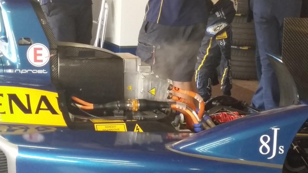 CEjz4ZPXIAE84-Y.jpg:large