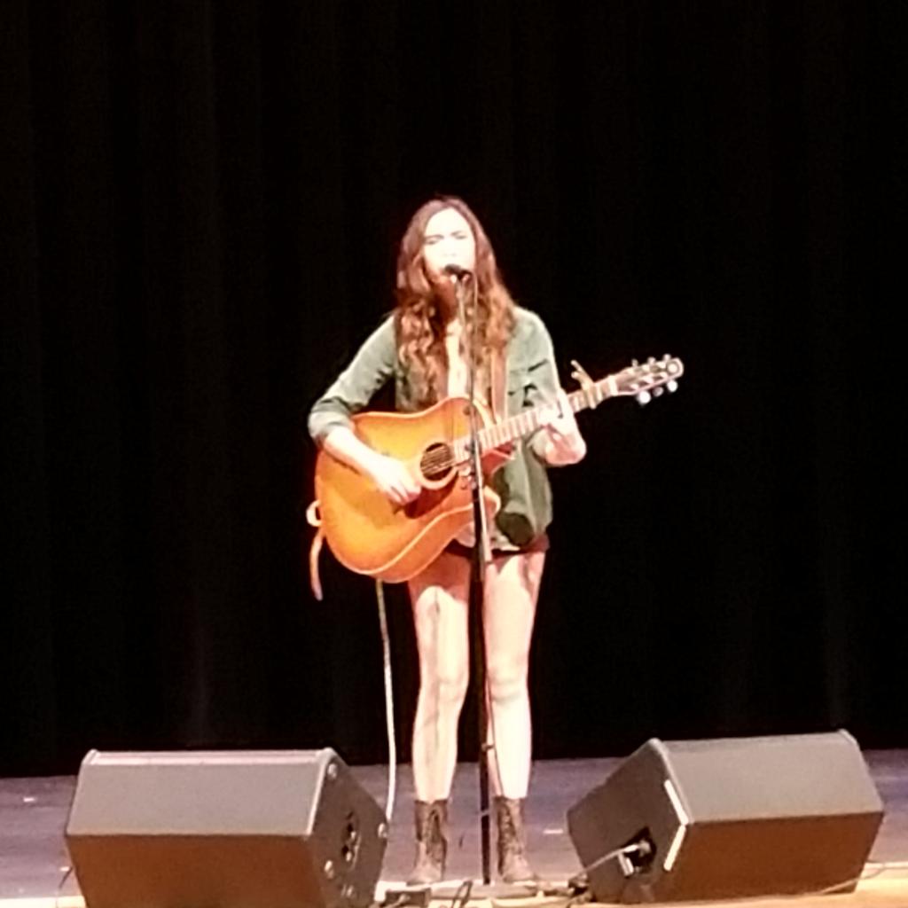 veryalora's tweet photo. @septiengroup artist @ArianaBraddom covering @edsheeran "I see fire"  killed it girl. #ChalkThisWay #Lewisville http://t.co/guHJka0IP3