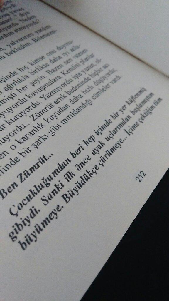 nilgundrdn's tweet photo. Çocukluğumdan beri hep içimde bir yer küflenmiş gibi. ilk önce ayak uçlarımdan başladım büyümeye.Büyüdükçe çürümeye. http://t.co/sejmVHHeGz
