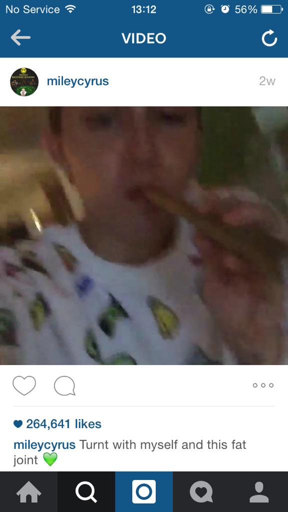 6axis_'s tweet image. Lmfaoo what happened to miley??