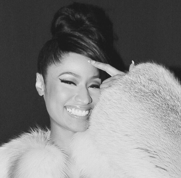 ehiroman's tweet photo. Nicki Minaj's smile appreciation tweet 💗💋 http://t.co/k6hZqBQnww