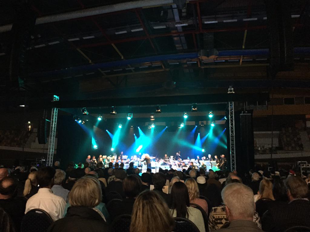Victoria_LRE's tweet photo. Liberation festival #apeldoorn. Thank you Veterans! @liberationroute @vfondsvrede #Canada #WWII #tribute #VEDay70 http://t.co/uhN7WFuRZ7