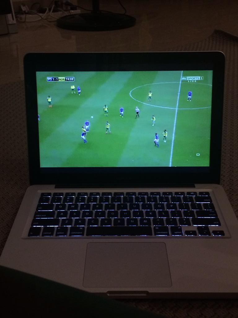 LordDepay's tweet photo. Anyone else watching? http://t.co/FvBLGuZCCk