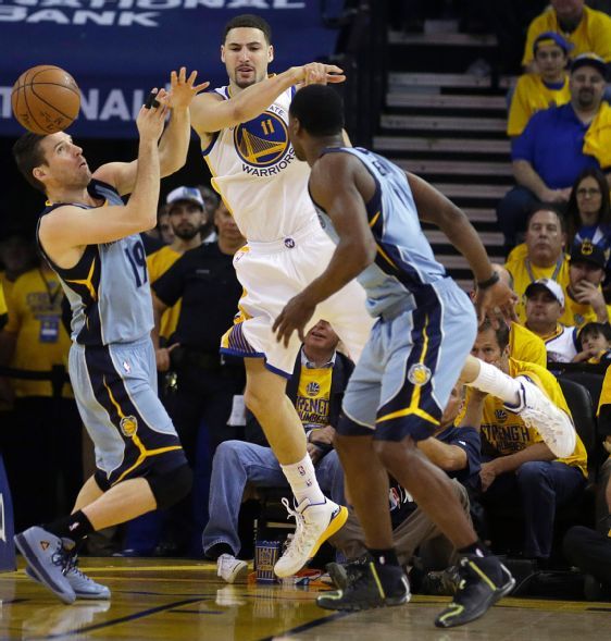 WarriorNationCP's tweet image. "We're looking for some redemption. We've still got a bad taste in our mouth from Tuesday." - Klay Thompson.