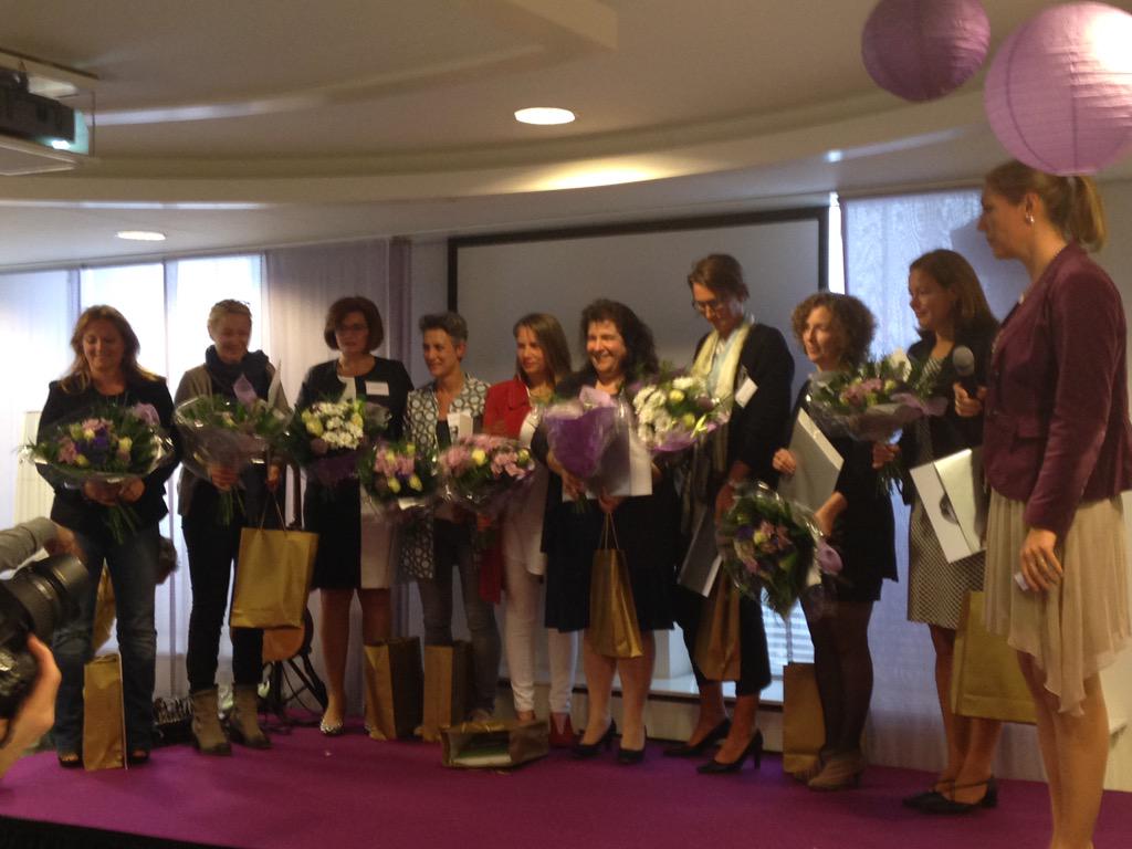 VrouwenAltena's tweet photo. En de winnaars zijn: @UrsulaOuwerkerk: Publieksprijs, @RuthHuisman: Juryprijs, @marinazwaan: Innovatieprijs Van harte http://t.co/eUI75npvj4