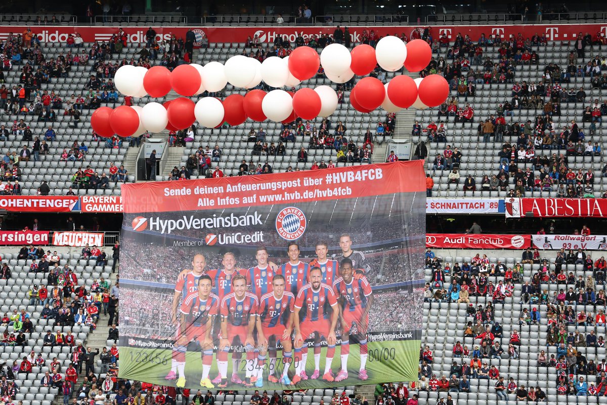 FCBayern's tweet photo. Jetzt den @FCBayern mit #HVB4FCB anfeuern und dieses Riesenbanner gewinnen! #FCBFCA Infos: http://t.co/OHZKNlVbIb http://t.co/SzDSgIVHPG
