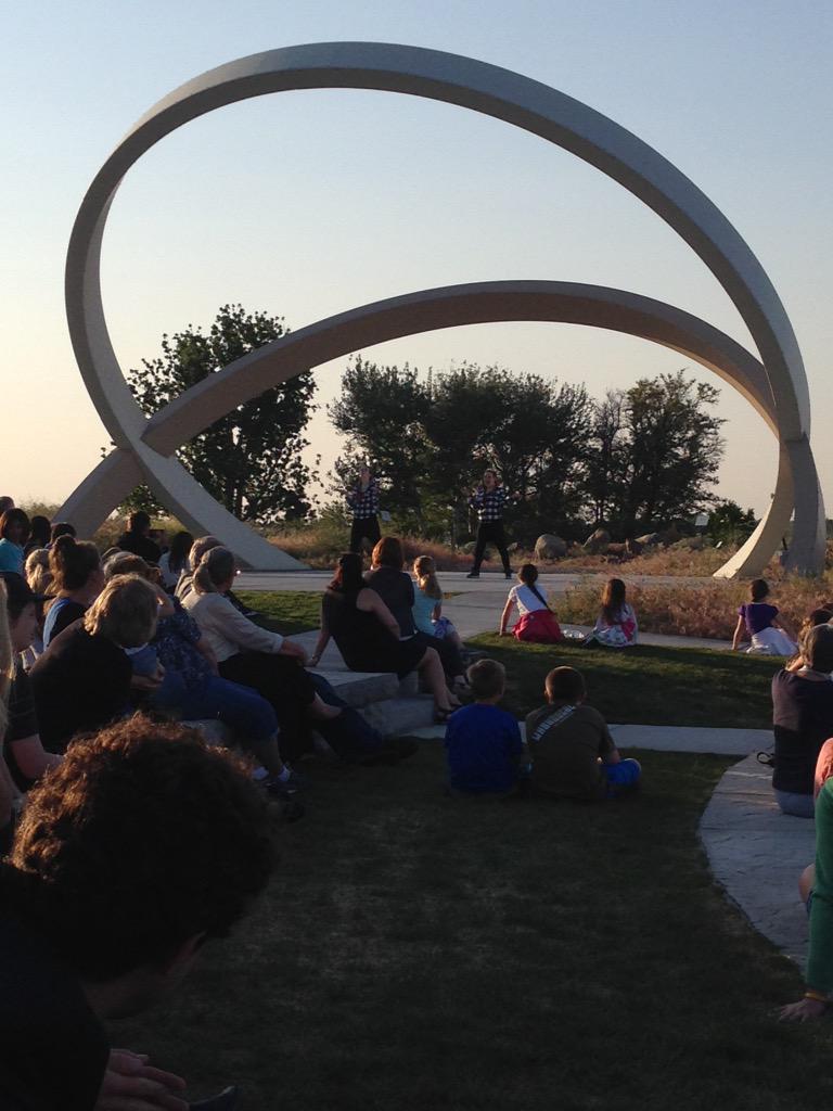ArtsFMC's tweet photo. #TriART for giving opening event was Spectacular! Thanks Leadership Tricities! Great job. We love working with you. http://t.co/Hv7HJxEeGb