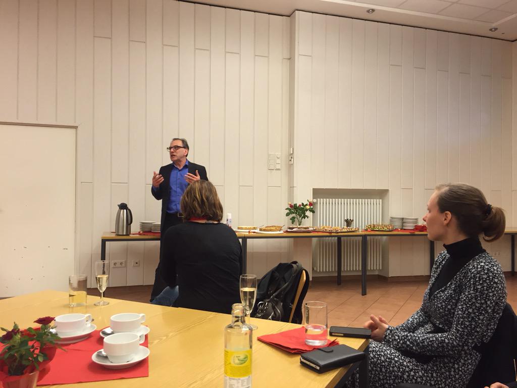 SPDElberfeld's tweet photo. Nur noch ein wenig Mucke vor dem Buffet 😃 http://t.co/Lj5xtHWoOn