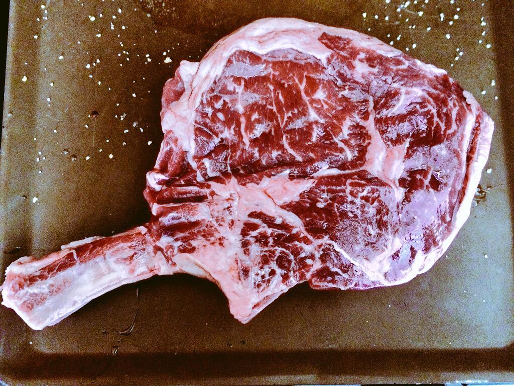 Chefmathu's tweet photo. Nah.. #StockYards Angus has no difference in flavor.. SAID NOBODY EVER @USFoods #foodfanatics http://t.co/Q0KT3s8qca