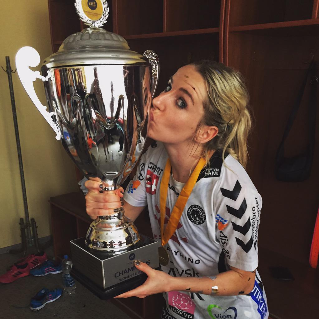 Fuuuuucking GULD!! 🏆🏆🏆🏆🏆 #ehf #russerstiv #sespådenandenside