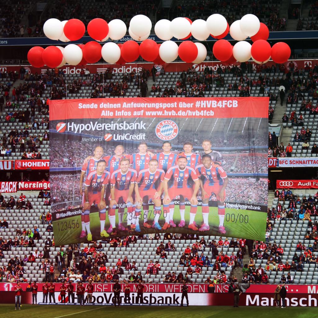 David_Alaba's tweet photo. Feuert die Jungs mit #HVB4FCB an und gewinnt dieses coole Banner! #FCBFCA #da27
Infos: http://t.co/jdANT6TOfB http://t.co/sE8UJJ6Bp6