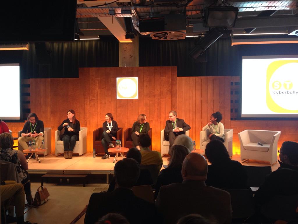 lisahandsonline's tweet photo. Ask.fm Google Intl Social Games Assoc &amp; Facebook on best practices in technology #SCB15ie @Webiket @YoungMindsO http://t.co/MwWRCsMxM9