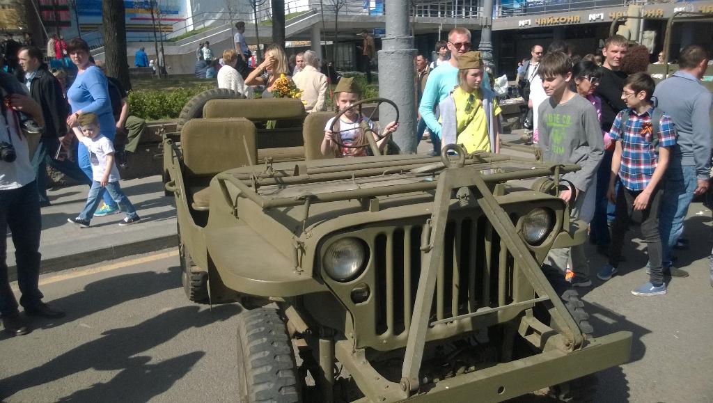 Олег Адамович tweet media