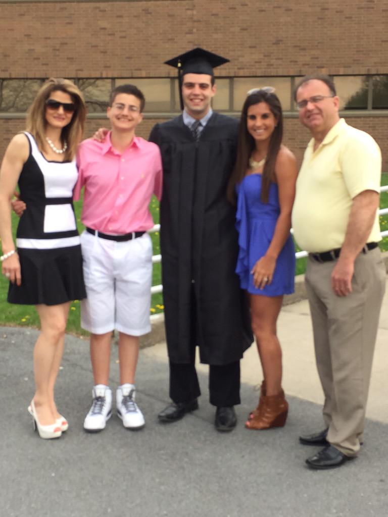 anz_minanz's tweet photo. Congratulations Hagop, we are so proud of you! #SUNYPoly2015 http://t.co/MR6EcKklDn