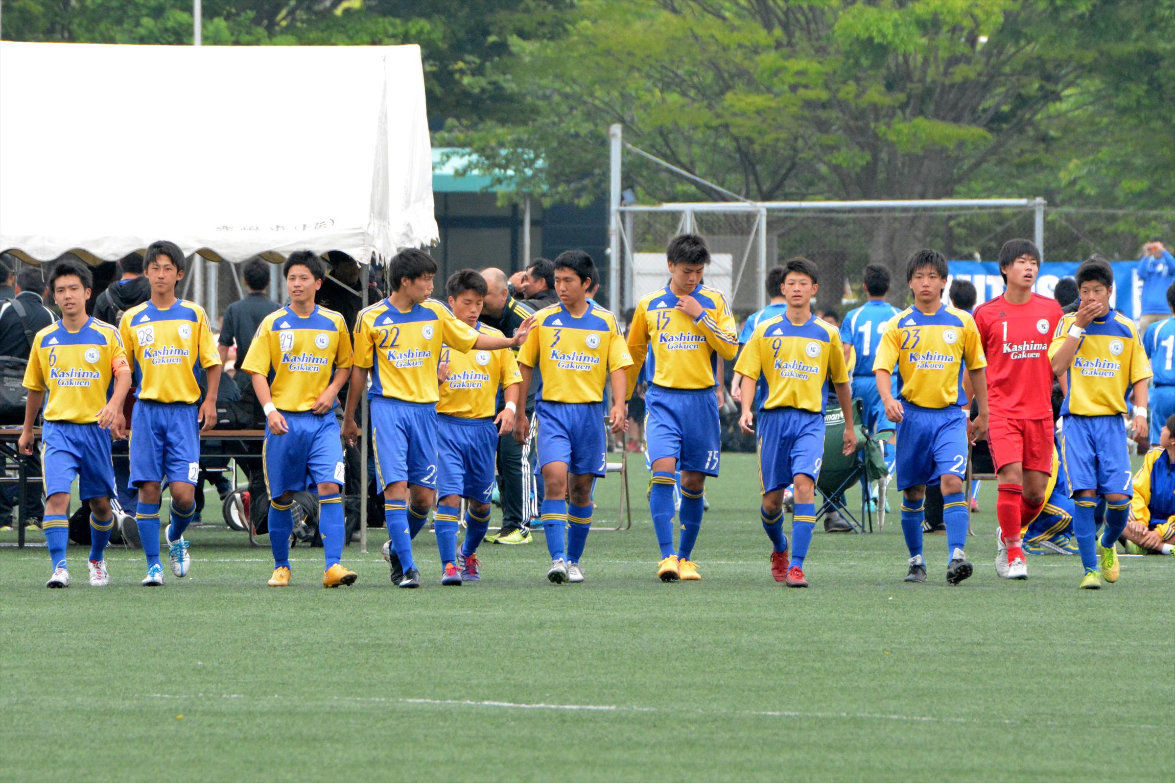 May C A Twitteren 関東高校サッカー大会茨城県予選 準決勝 鹿島学園vs常磐大高の写真をwebアルバムにアップ 明日の決勝も引き続きのご声援をよろしくお願い申し上げます 鹿島学園サッカー部 応援ブログ Http T Co Zoepp6sud0 Http T Co Iopp9ieyv8 Twitter