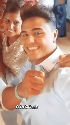 AnderG_CF's tweet photo. Que bonito es el amor entre madre e hijo y más bonito si vienen de ellos ღ @AgAnder7 http://t.co/6kx37ZhgMY