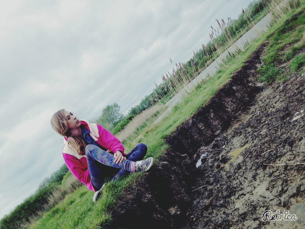 EffyLucia's tweet photo. Awwww, my little one 😂💙 http://t.co/Va19cHM50Y