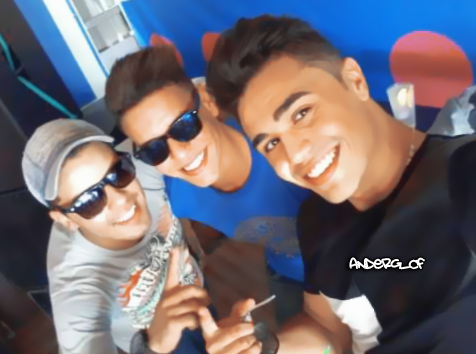 AnderG_CF's tweet photo. Los amigos son la familia que se escoge ღ @AgAnder7 http://t.co/DbsPnAsMau