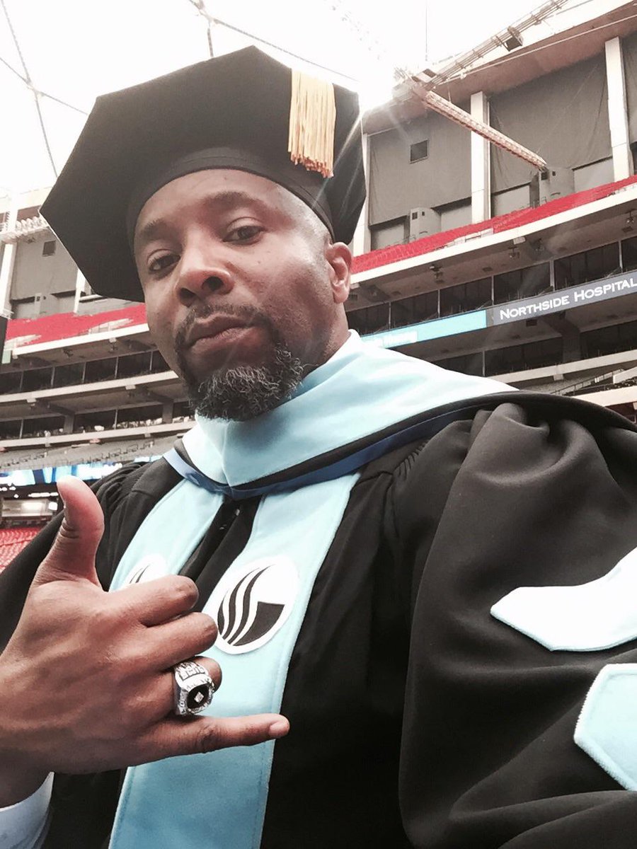 Praising God for this moment! 06! Dr. Sims....#GSU15