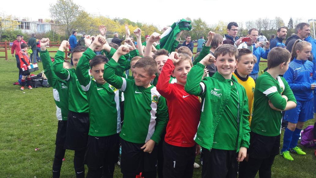 aycfc2004's tweet photo. Double Cup winners @ the Rosario tournament today. Both teams didn't concede a single goal #COYBIG #AYCFC @MailsoYNWA http://t.co/A4BubDj8TQ