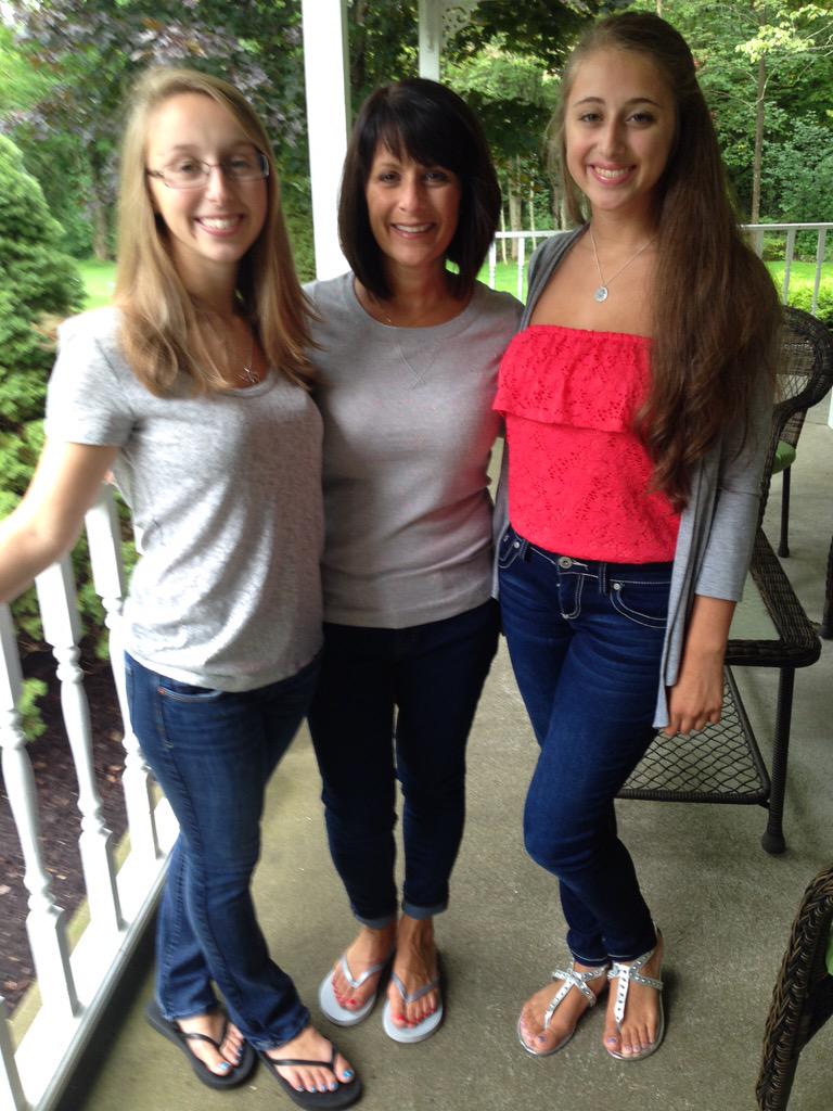 kb_raab's tweet photo. #SUNYPoly2015 also congrats to my mom for winning the chancellors award! http://t.co/yMDFlDBgd6