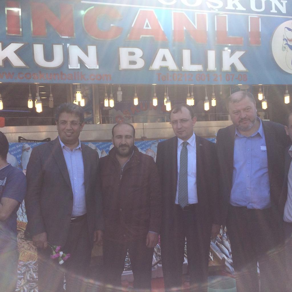 Küçükçekmece Balıkçılar çarşısında esnaf ziyaretindeyiz. Esnafımız 12 yıllık istikrarın devamını istiyor.