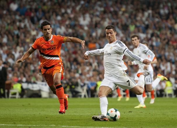 SeputarMadrid's tweet photo. RETWEET Tweet ini jika Anda yakin Real Madrid akan mampu meraih kemenangan dan hasil 3 point di Bernabeu dnhr nanti!! http://t.co/Y8c0xpJK68