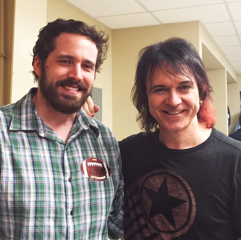 tobyfraley's tweet image. Strange set of events put me backstage at @STYXtheBand last night. Lawrence is a fan of #RobotRepair! #pgh #styx