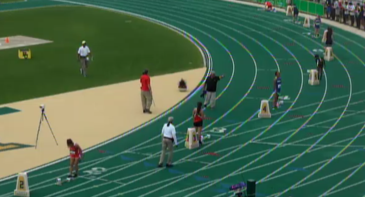 TXMileSplit's tweet photo. Girls 4x100m starting off the Saturday races #TAPPSTFState http://t.co/omdN1Yehgj
