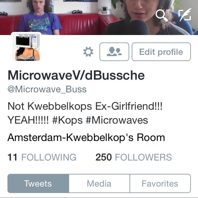 Microwave_Buss's tweet photo. 250 FOLLOWERS YEAH BUDDY!!! Thumbs up all around 👍🏾👍🏻👍🏿👍🏽👍🏼👍 http://t.co/N2JZ6sd6Cn
