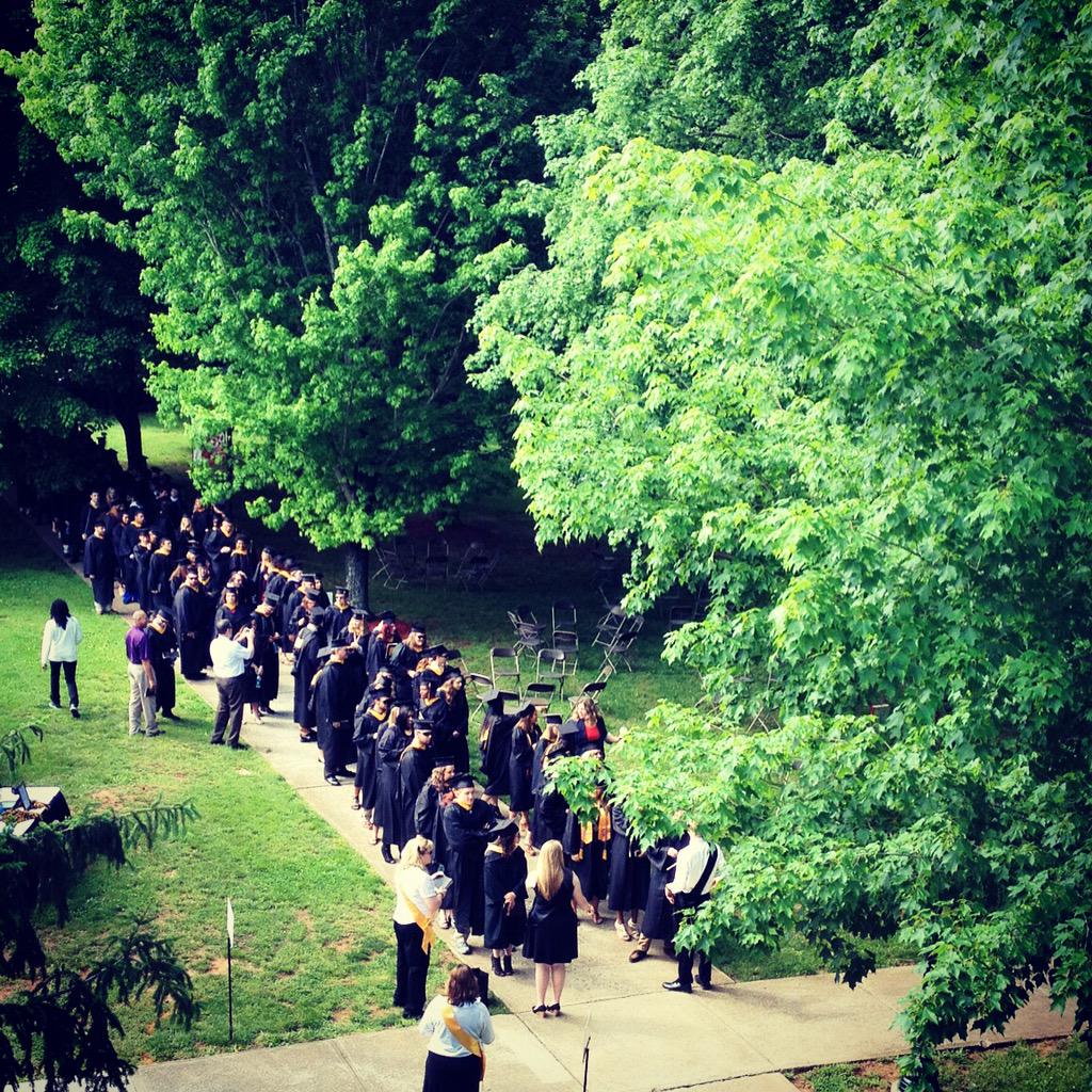 FerrumCollege's tweet photo. The Class of 2015!! #fcgrads #ferrum15 #MyFerrum #FerrumPhotos http://t.co/VIBJupW3VN
